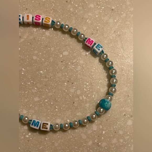 Phone String! 💋 💀 💀 👄 - Picture 3 of 4